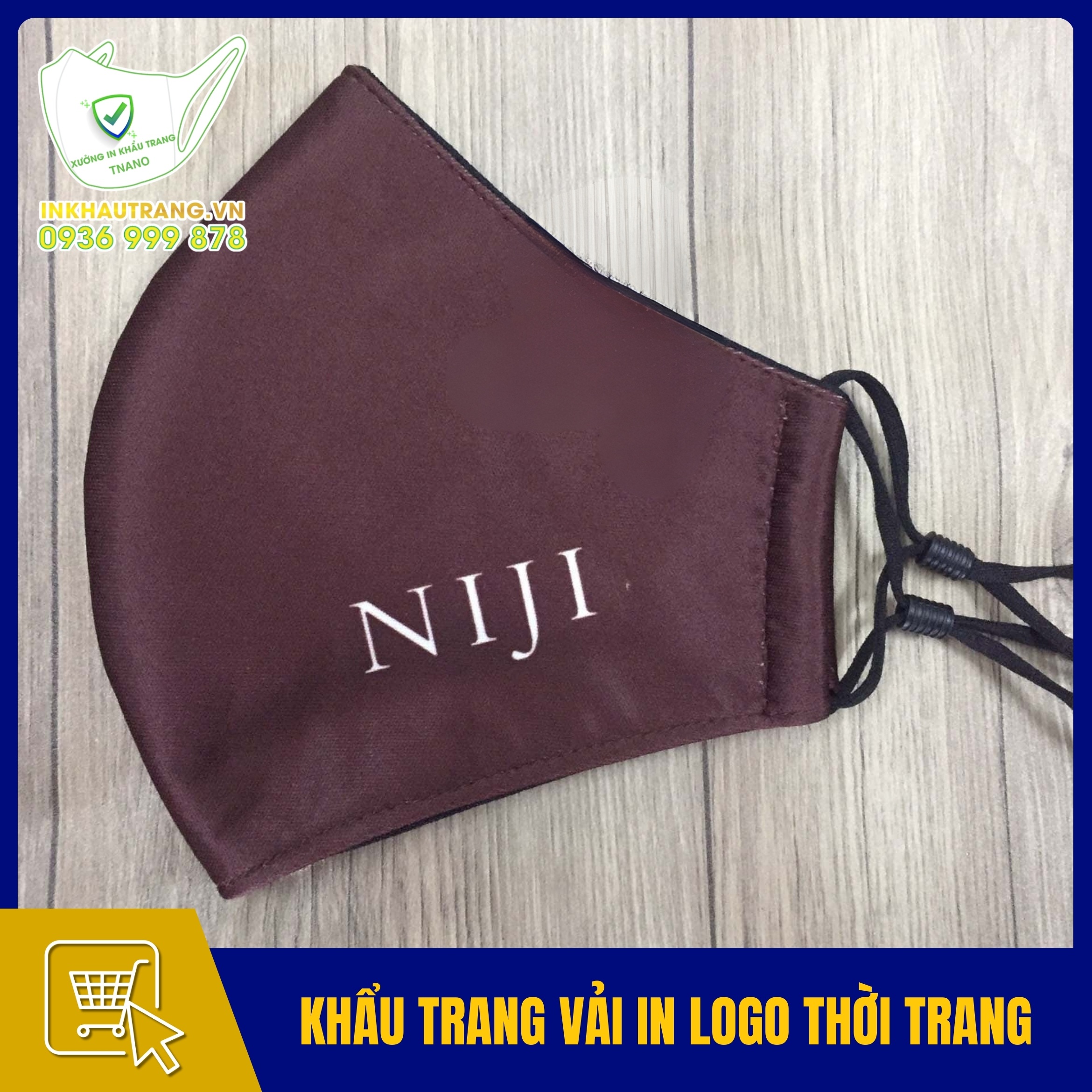 Khau trang vai in logo thuong hieu thoi trang